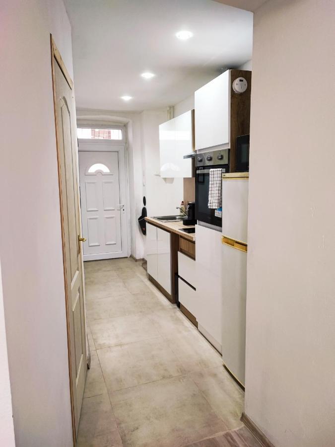 White Rose Studio Basement Apartment Budapest Exterior photo