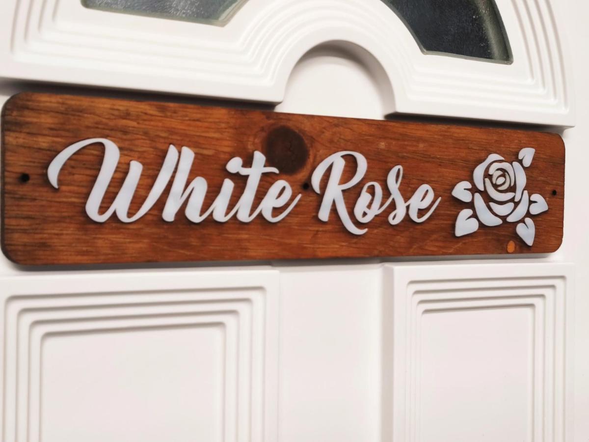 White Rose Studio Basement Apartment Budapest Exterior photo